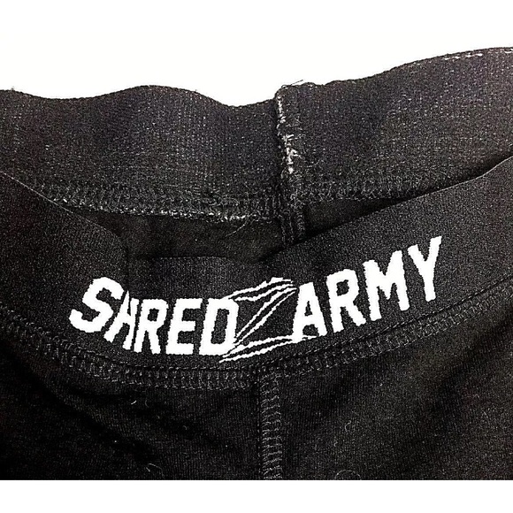 Shreds leggings NWOT - Picture 4 of 4